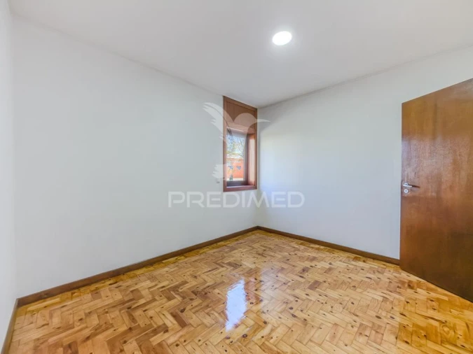 Apartamento T2 para Venda em São João da Madeira Foto 6