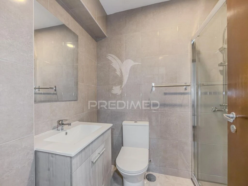 Apartamento T2 para Venda em São João da Madeira Foto 12