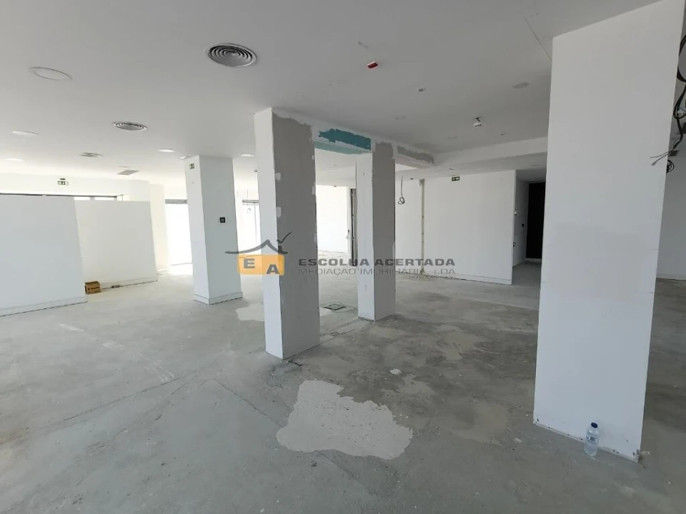 Loja para Arrendamento em Perafita, Lavra e Santa Cruz do Bispo Foto 7