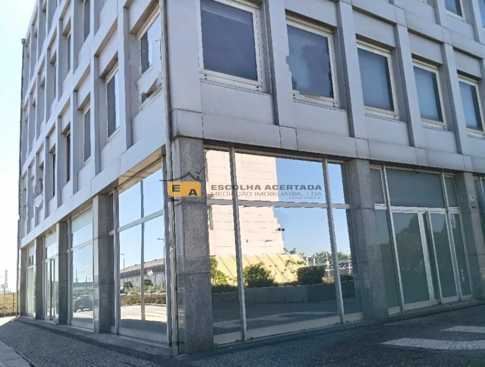 Loja para Arrendamento em Perafita, Lavra e Santa Cruz do Bispo Foto 2