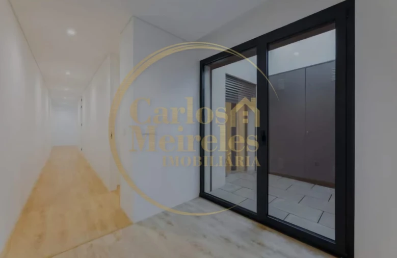 Apartamento T3 para Venda em Vila Verde e Barbudo Foto 4