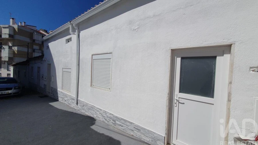 Moradia T9 para Venda em Ajuda Foto 39