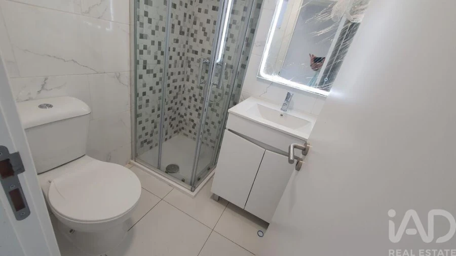 Moradia T9 para Venda em Ajuda Foto 12