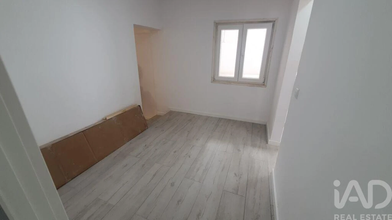 Moradia T9 para Venda em Ajuda Foto 9