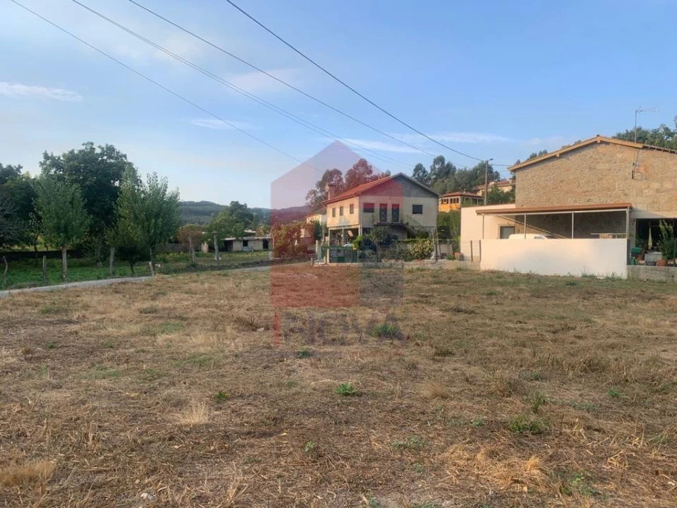 Terreno para Venda em Vila Verde e Barbudo Foto 6