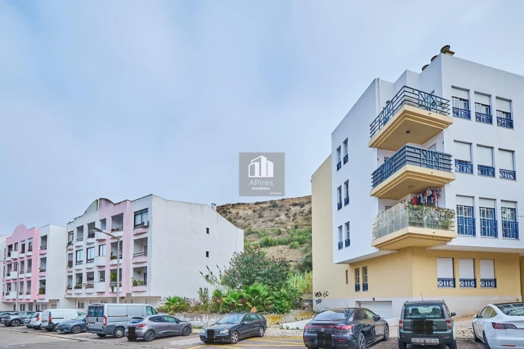 Apartamento T3 para Venda em Costa da Caparica Foto 31