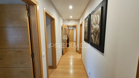 Apartamento T4 para Venda em Portimão
