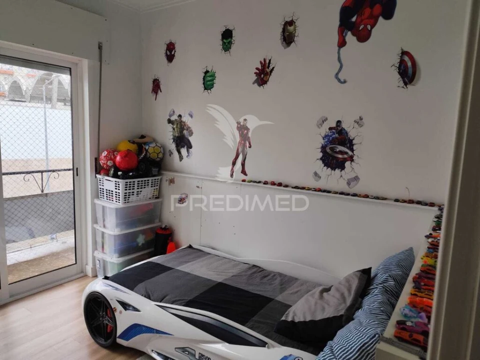 Apartamento T3 para Venda em Agualva e Mira-Sintra Foto 12