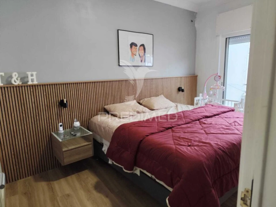 Apartamento T3 para Venda em Agualva e Mira-Sintra Foto 7