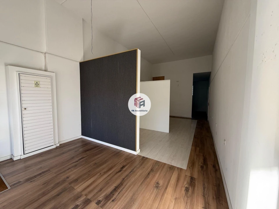 Loja para Arrendamento em Matosinhos e Leça da Palmeira Foto 5