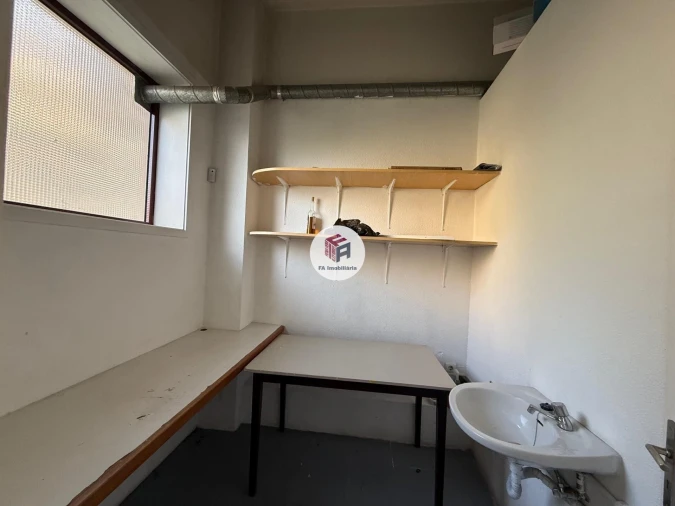 Loja para Arrendamento em Matosinhos e Leça da Palmeira Foto 11