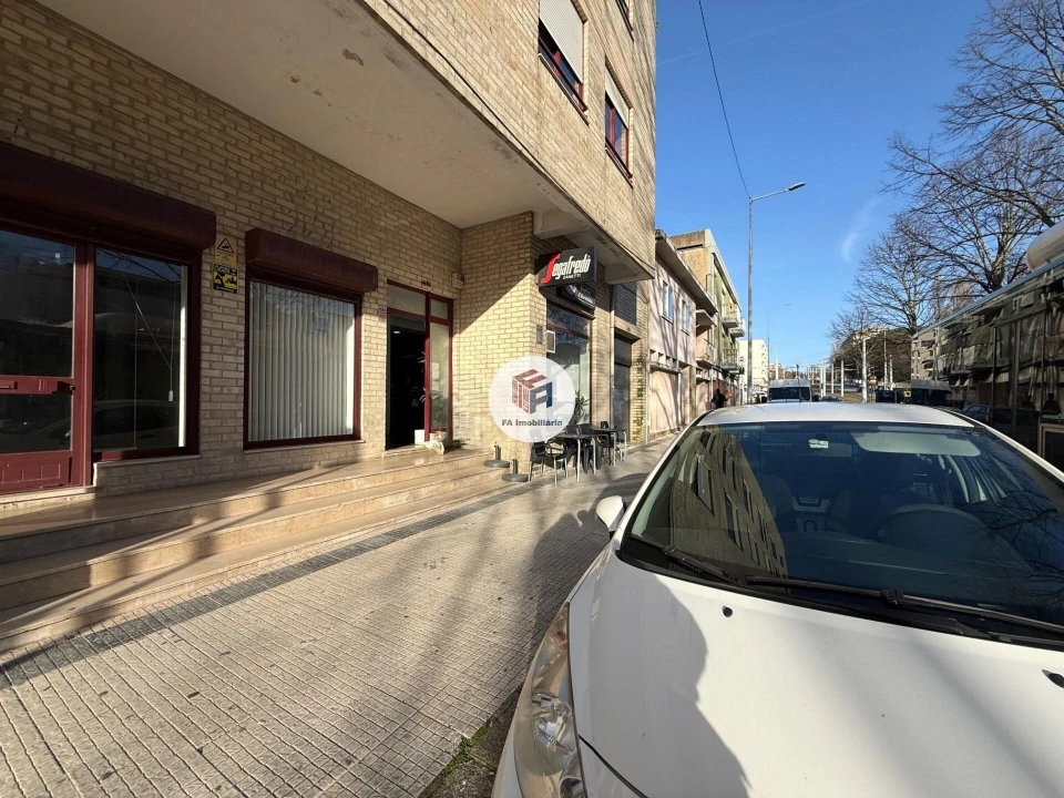 Loja para Arrendamento em Matosinhos e Leça da Palmeira Foto 14