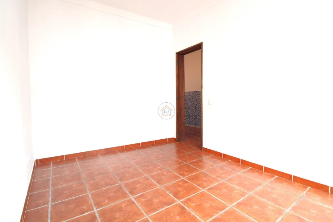 Moradia T4 para Venda em Redondo Foto 14