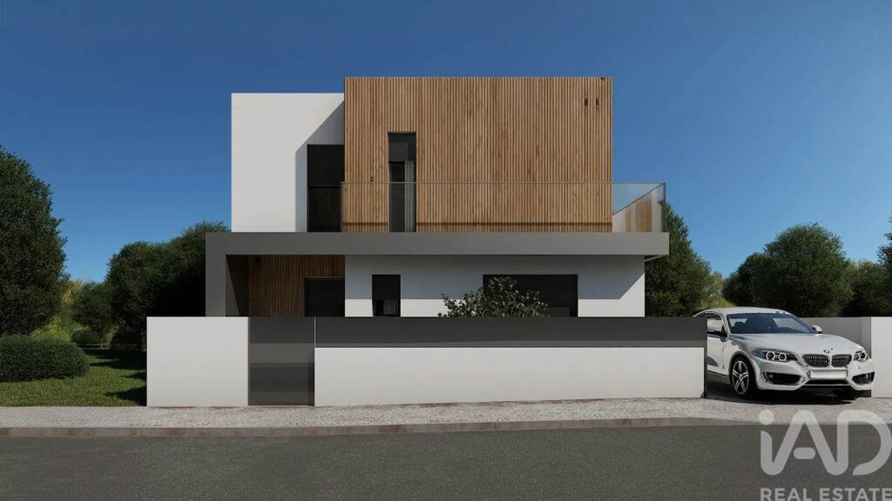 Moradia T4 para Venda em Amora Foto 1