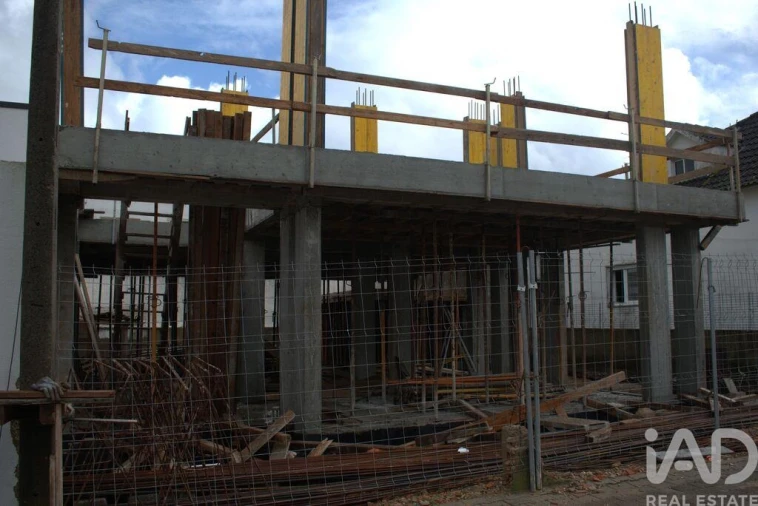 Moradia T4 para Venda em Amora Foto 3