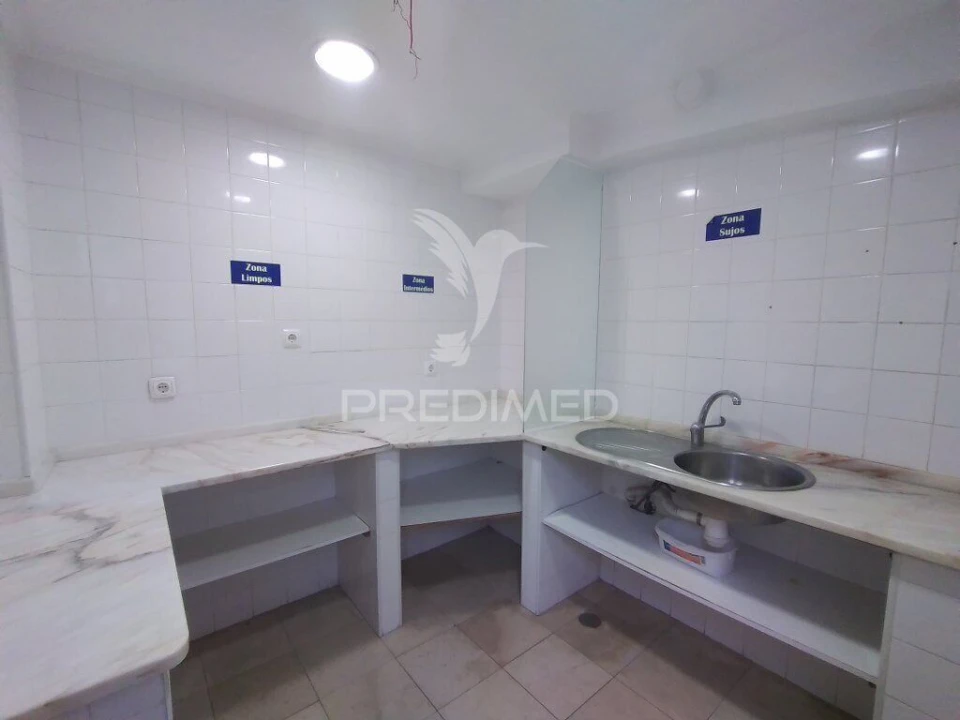 Loja para Venda em Alto do Seixalinho, Santo André e Verderena Foto 17