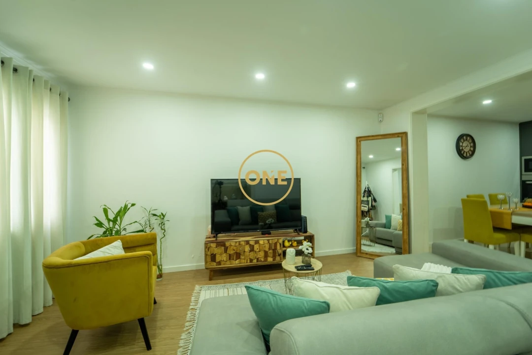 Moradia T2 para Venda em Ribeira Grande (Matriz) Foto 3