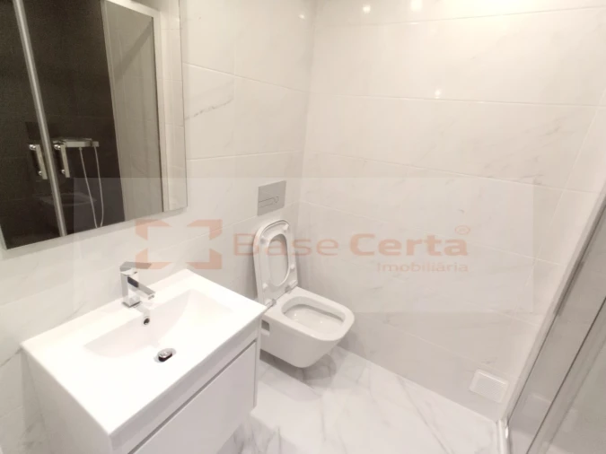 Apartamento T3 para Venda em Corroios Foto 6