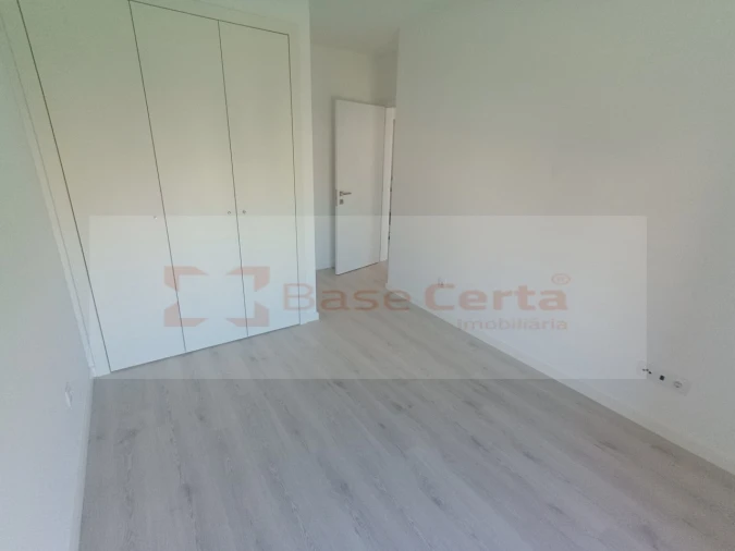 Apartamento T3 para Venda em Corroios Foto 10