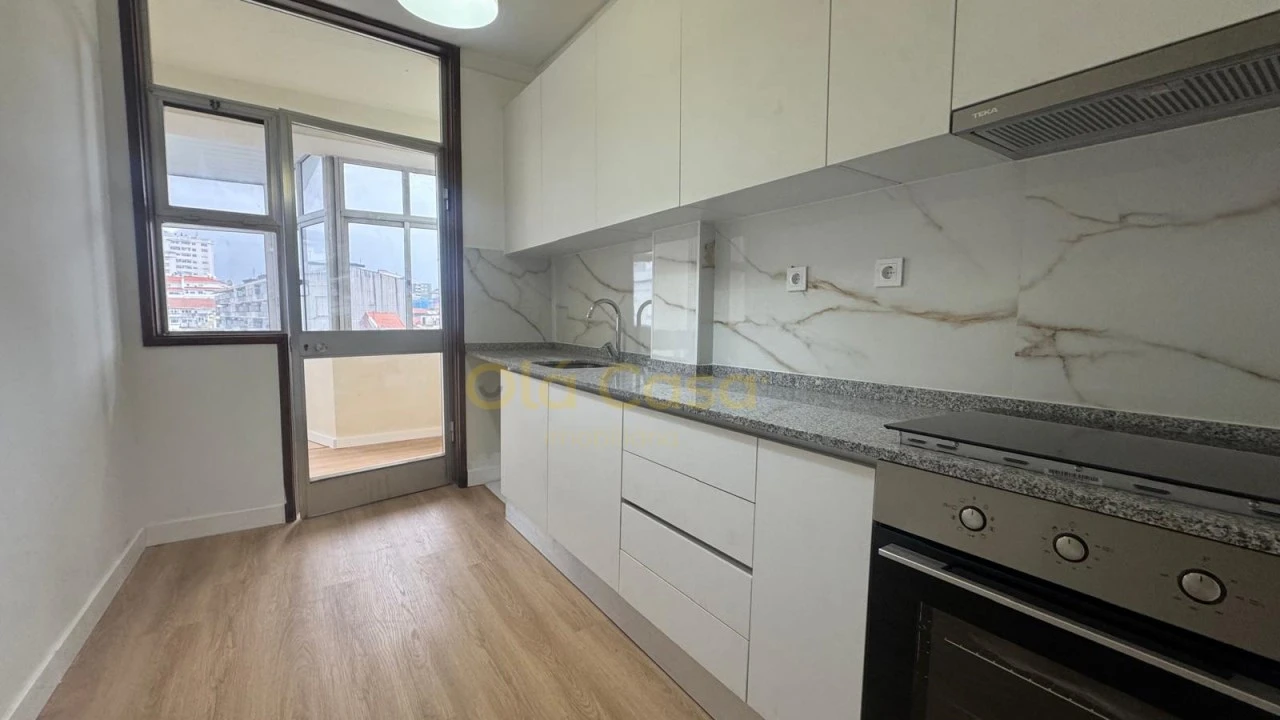 Apartamento T3 para Venda em Bonfim Foto 1