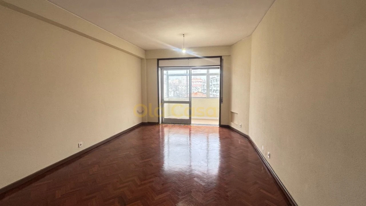 Apartamento T3 para Venda em Bonfim Foto 2