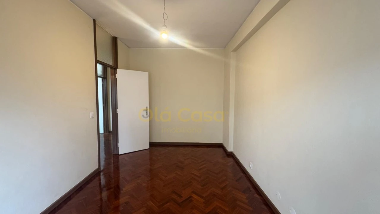 Apartamento T3 para Venda em Bonfim Foto 4