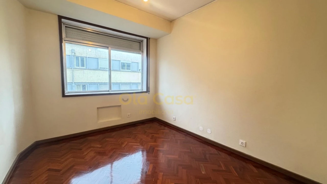 Apartamento T3 para Venda em Bonfim Foto 12