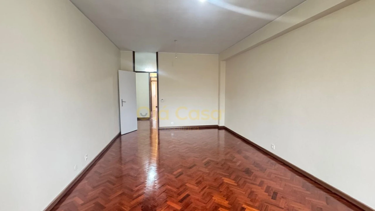 Apartamento T3 para Venda em Bonfim Foto 18