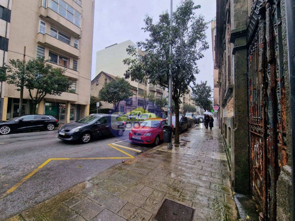 Loja para Venda em Cedofeita, Santo Ildefonso, Sé, Miragaia, São Nicolau e Vitória Foto 2