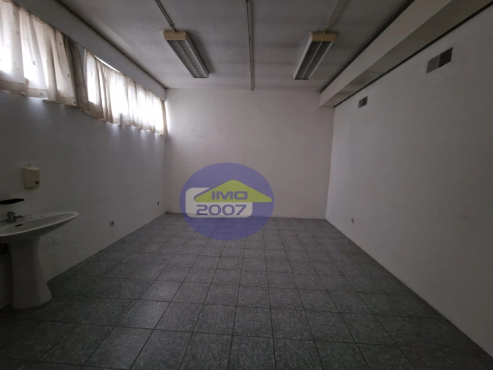 Loja para Venda em Cedofeita, Santo Ildefonso, Sé, Miragaia, São Nicolau e Vitória Foto 13