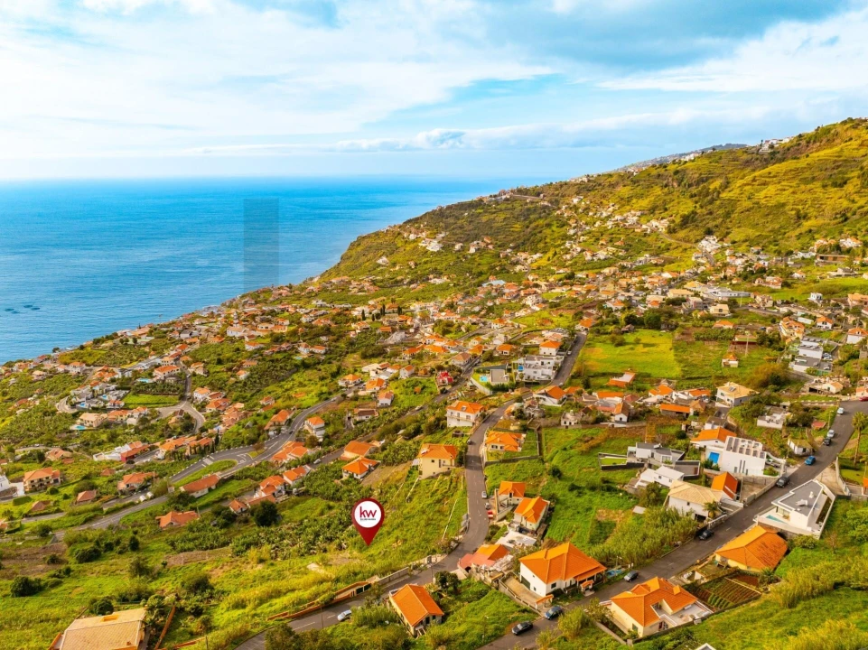 Terreno para Venda em Arco da Calheta Foto 7