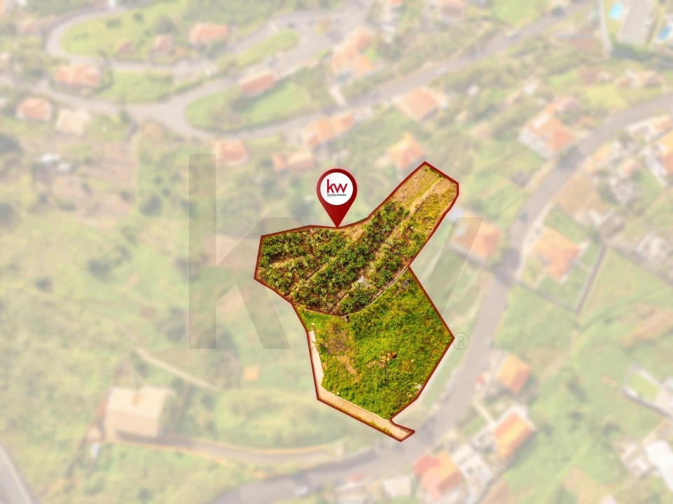 Terreno para Venda em Arco da Calheta Foto 1