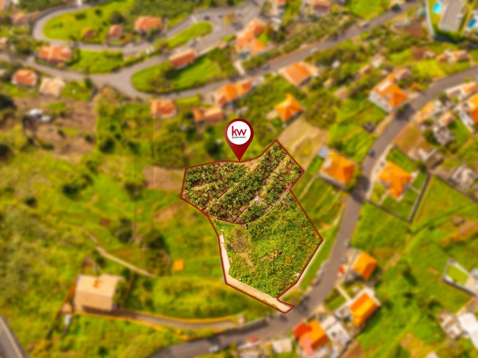 Terreno para Venda em Arco da Calheta Foto 2