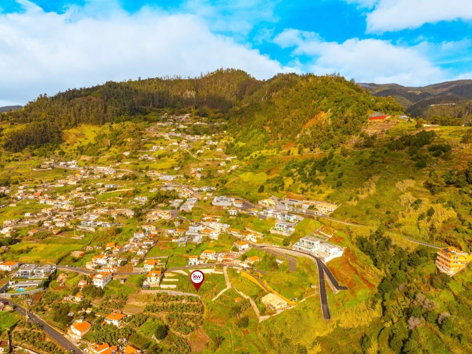 Terreno para Venda em Arco da Calheta Foto 11