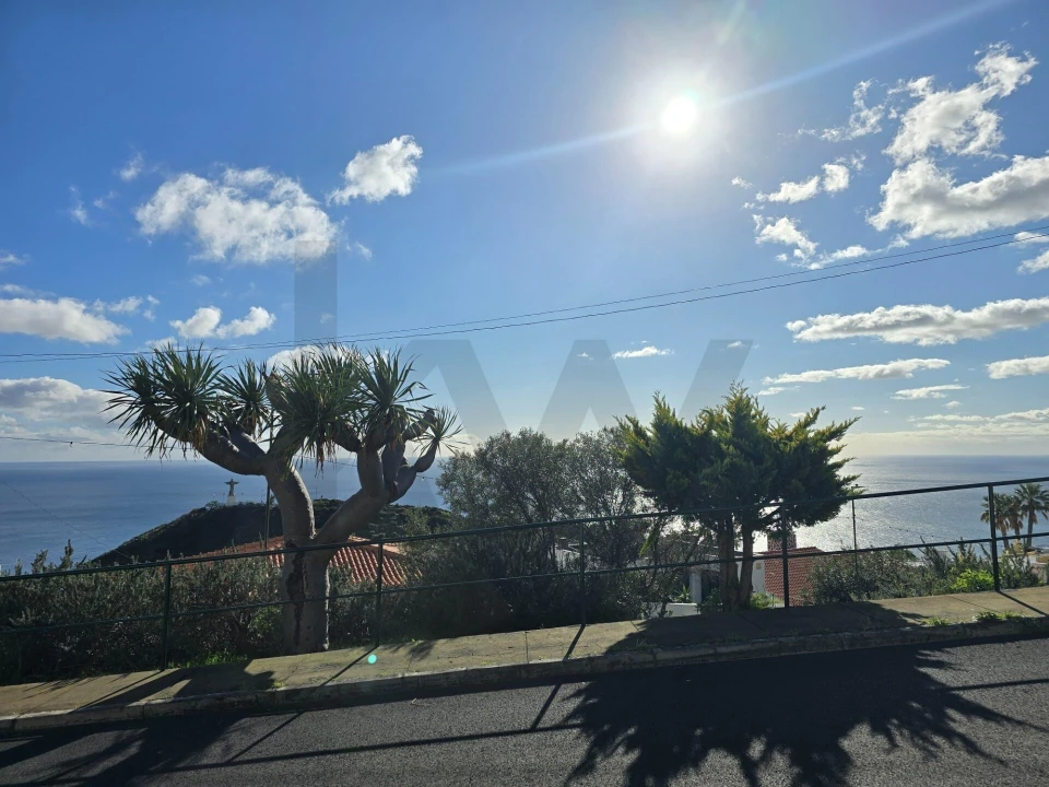 Moradia T3 para Venda em Caniço Foto 4