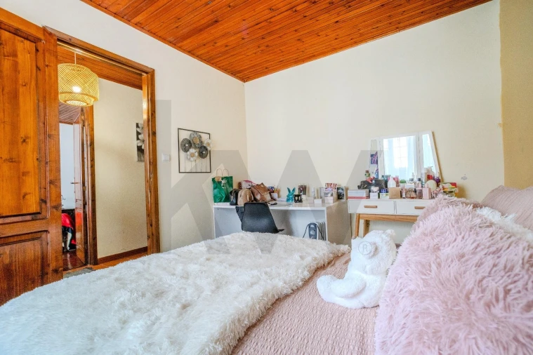 Moradia T3 para Venda em Santana Foto 8