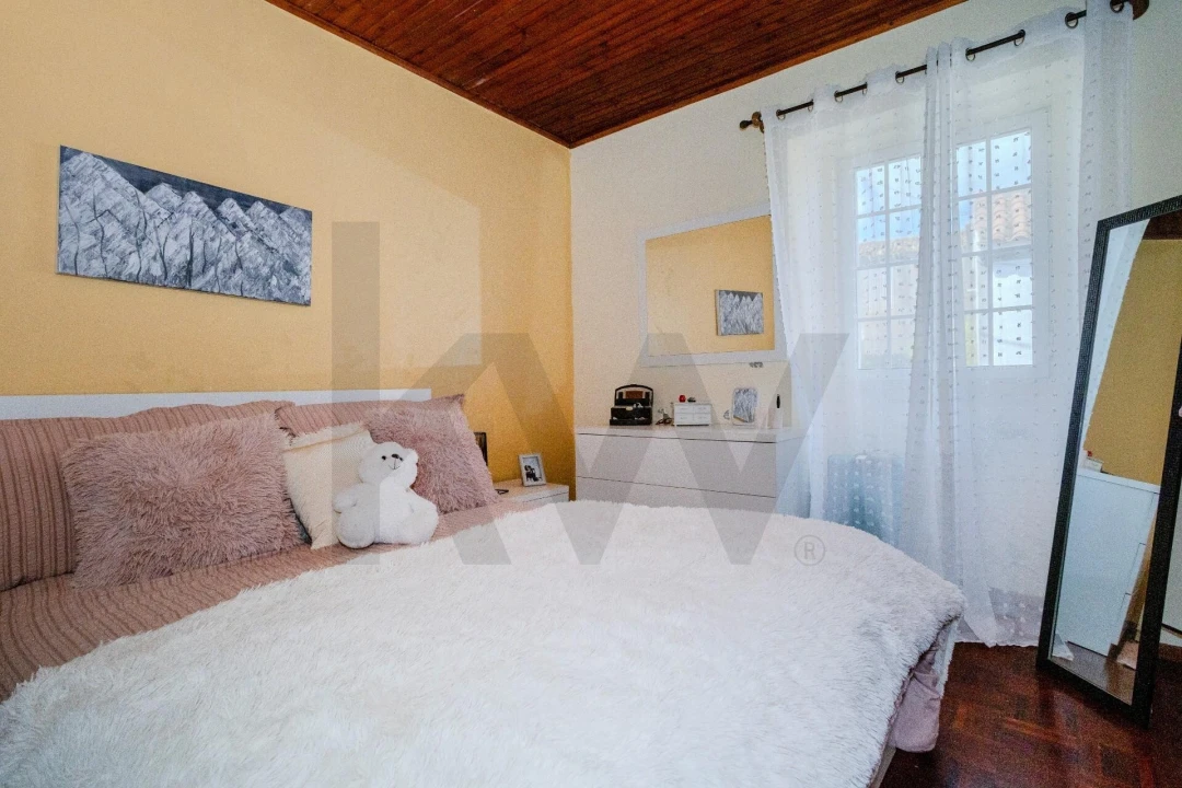 Moradia T3 para Venda em Santana Foto 7