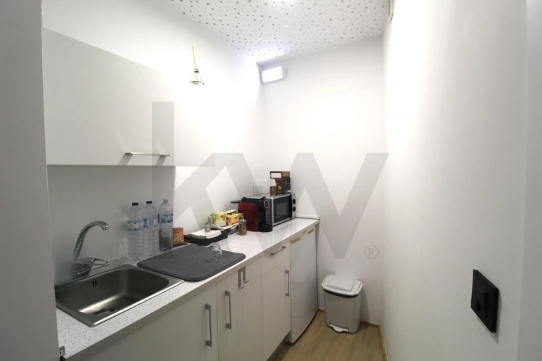 Escritório para Arrendamento em São Domingos de Rana Foto 16