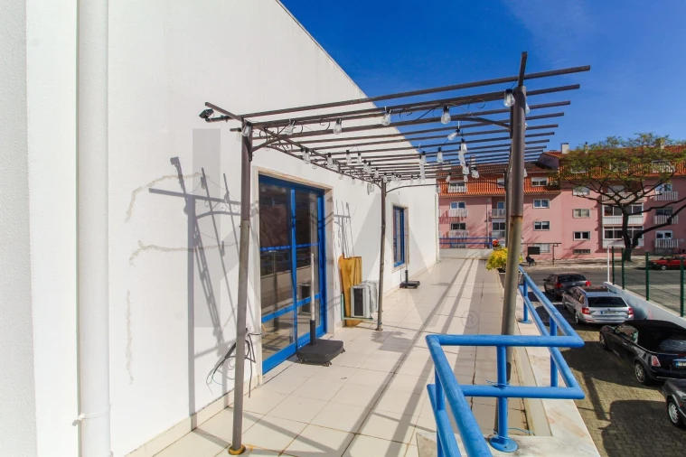 Escritório para Arrendamento em São Domingos de Rana Foto 20