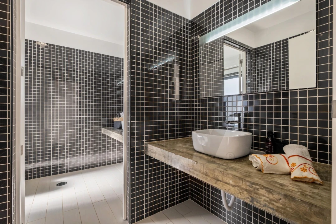 Moradia T4 para Venda em Funchal (Santa Maria Maior) Foto 16