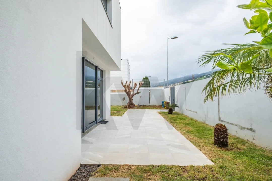 Moradia T4 para Venda em Funchal (Santa Maria Maior) Foto 38