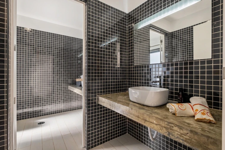 Moradia T4 para Venda em Funchal (Santa Maria Maior) Foto 16