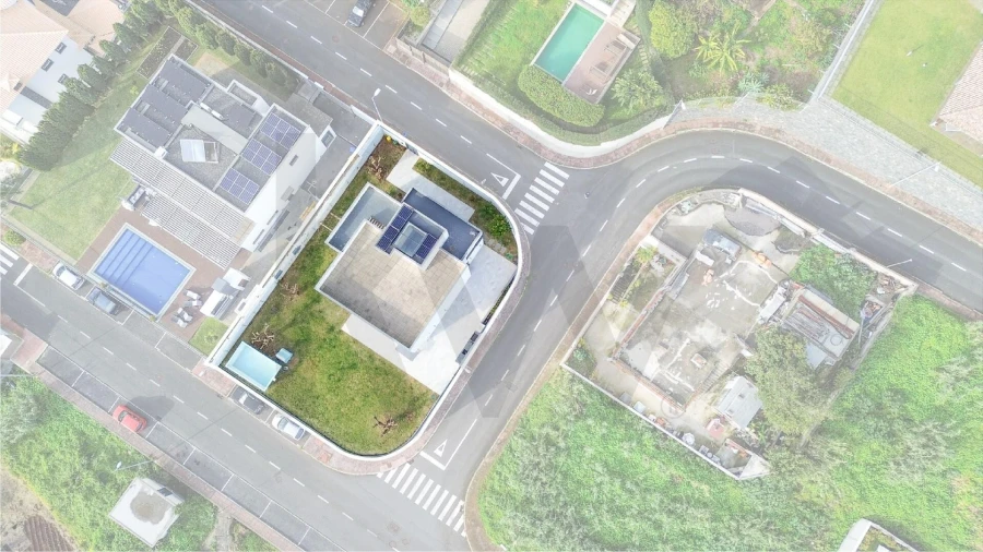 Moradia T4 para Venda em Funchal (Santa Maria Maior) Foto 43