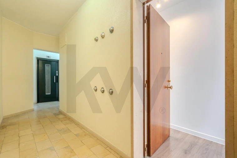 Apartamento T2 para Arrendamento em Belém Foto 34
