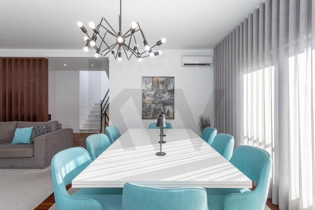 Moradia T4 para Venda em Pontinha e Famões Foto 20