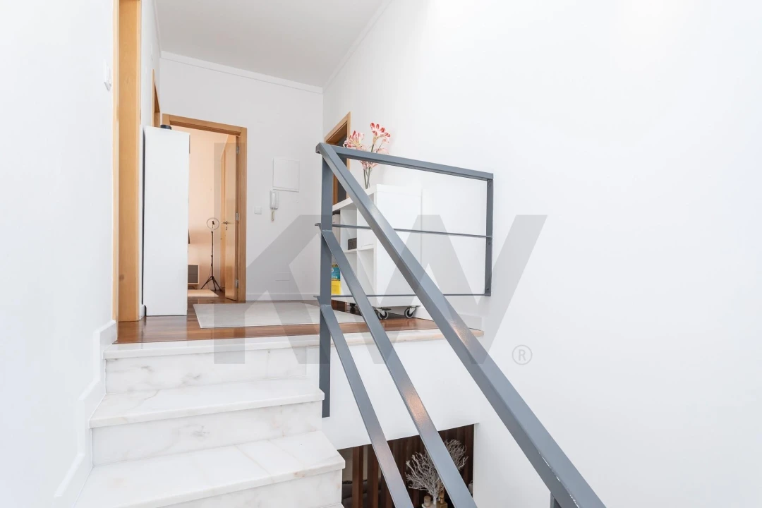 Moradia T4 para Venda em Pontinha e Famões Foto 35