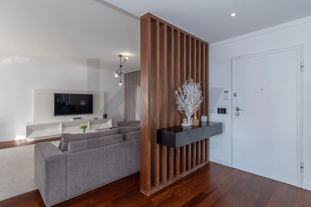 Moradia T4 para Venda em Pontinha e Famões Foto 9