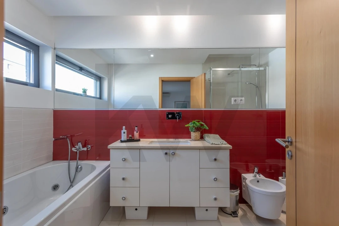 Moradia T4 para Venda em Pontinha e Famões Foto 44