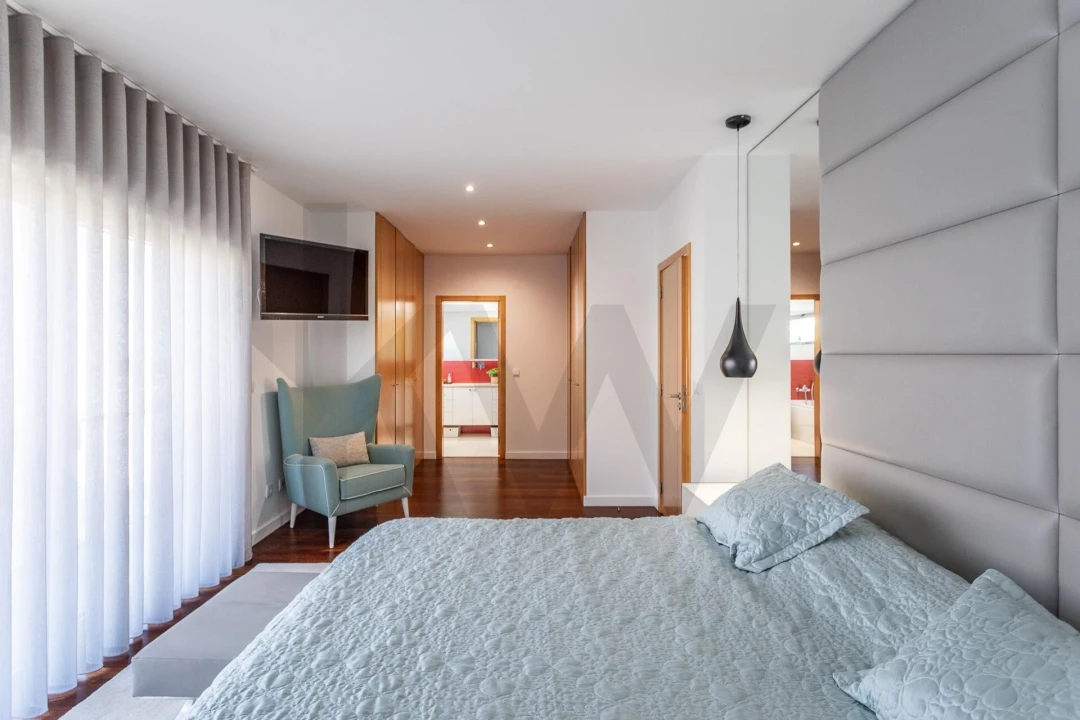 Moradia T4 para Venda em Pontinha e Famões Foto 42