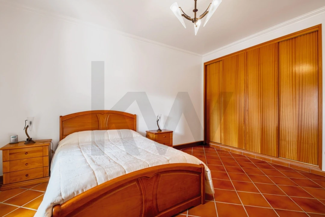 Moradia T4 para Venda em Alcoentre Foto 32